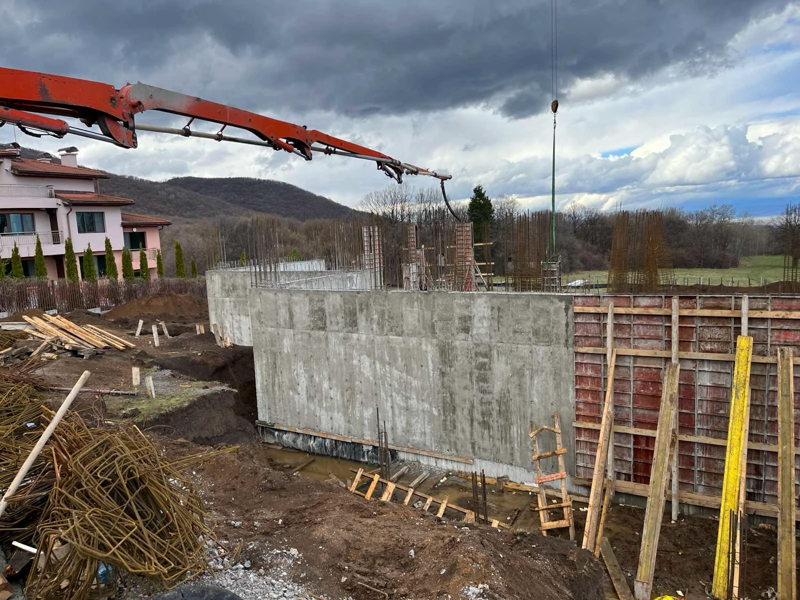 Изпълнение на груб строеж – бетонни конструкции